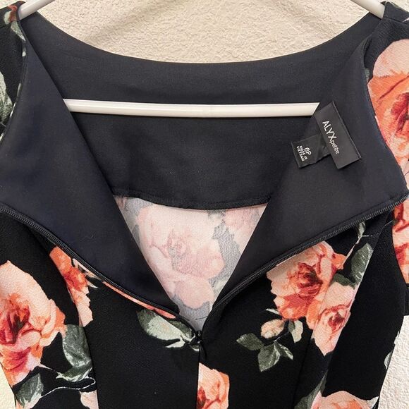 ALYX Petite Short Sleeve Dress (Size 6P) - Picture 5 of 6